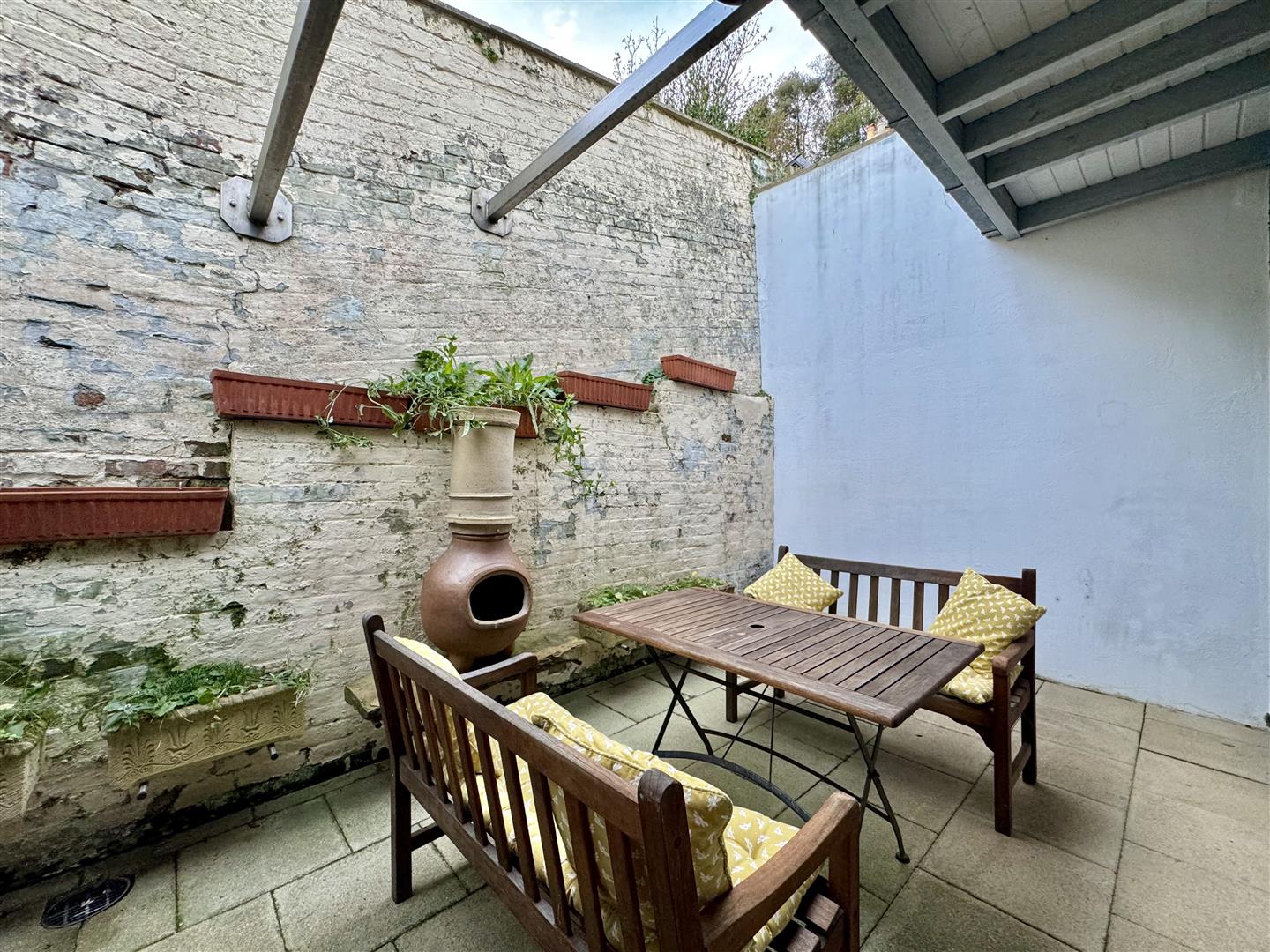 2 bed property in Croft Road, Old Town, Hastings
